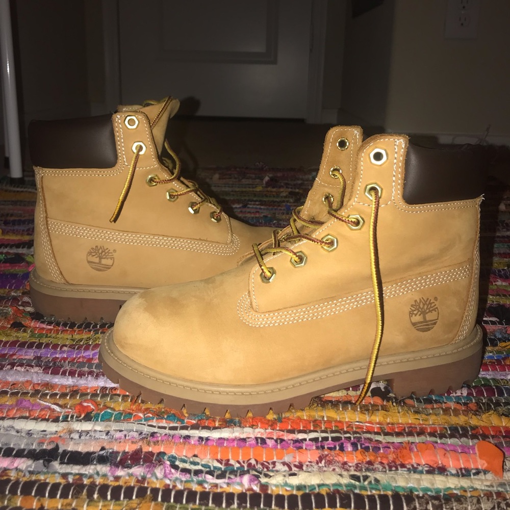 Timberlands - Picture 3 of 7